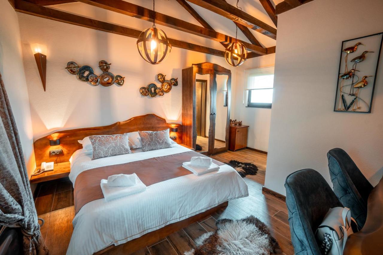 Toplik Village Resort Lukavica Exteriör bild