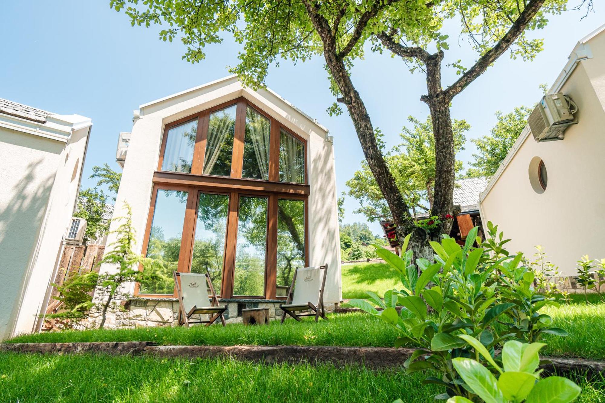 Toplik Village Resort Lukavica Exteriör bild