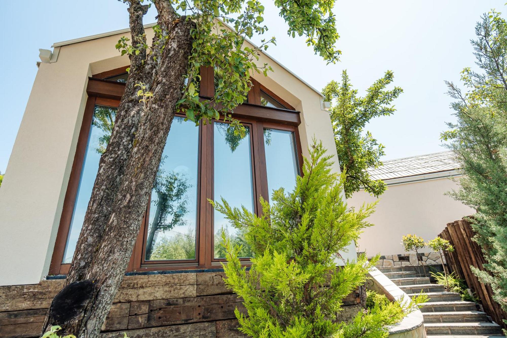 Toplik Village Resort Lukavica Exteriör bild